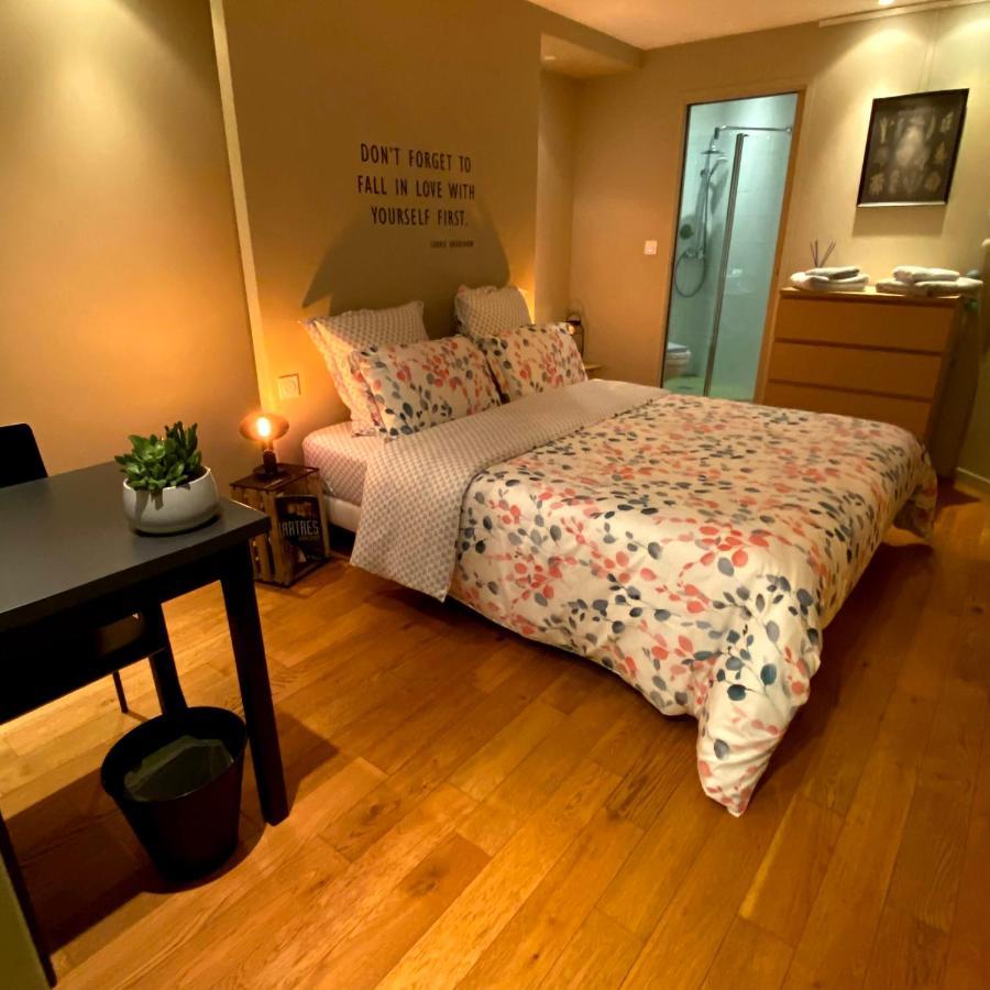 Luisant Au 10 Bed & Breakfast מראה חיצוני תמונה