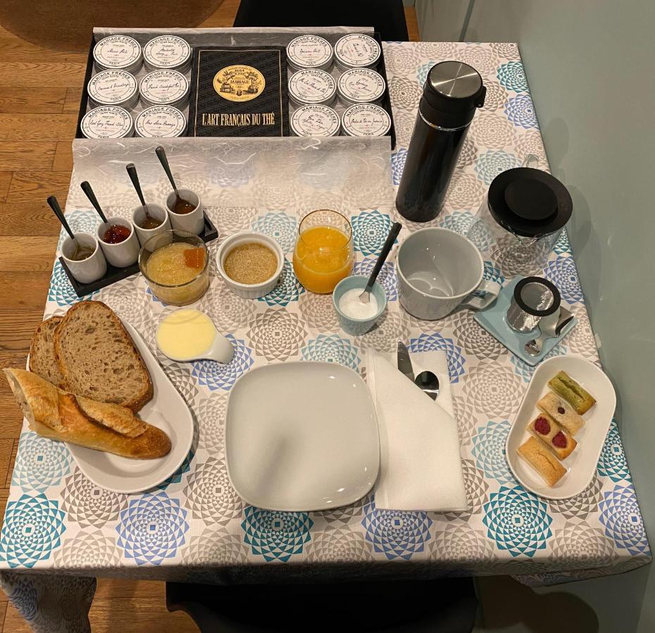 Luisant Au 10 Bed & Breakfast מראה חיצוני תמונה